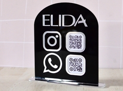 Cartel QR en Acrilico / Opción Base oro - comprar online