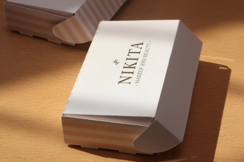 Cajas 12x7x3 cm (Ideal accesorios) con apertura frontal / Autoarmables Con Logo en HOT STAMPING / Desarmadas x 20unidades