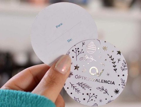 Tarjetas/etiquetas redondas (6,4 cm) Frente y dorso + Hot Stamping metalizado en el frente x 98 U.