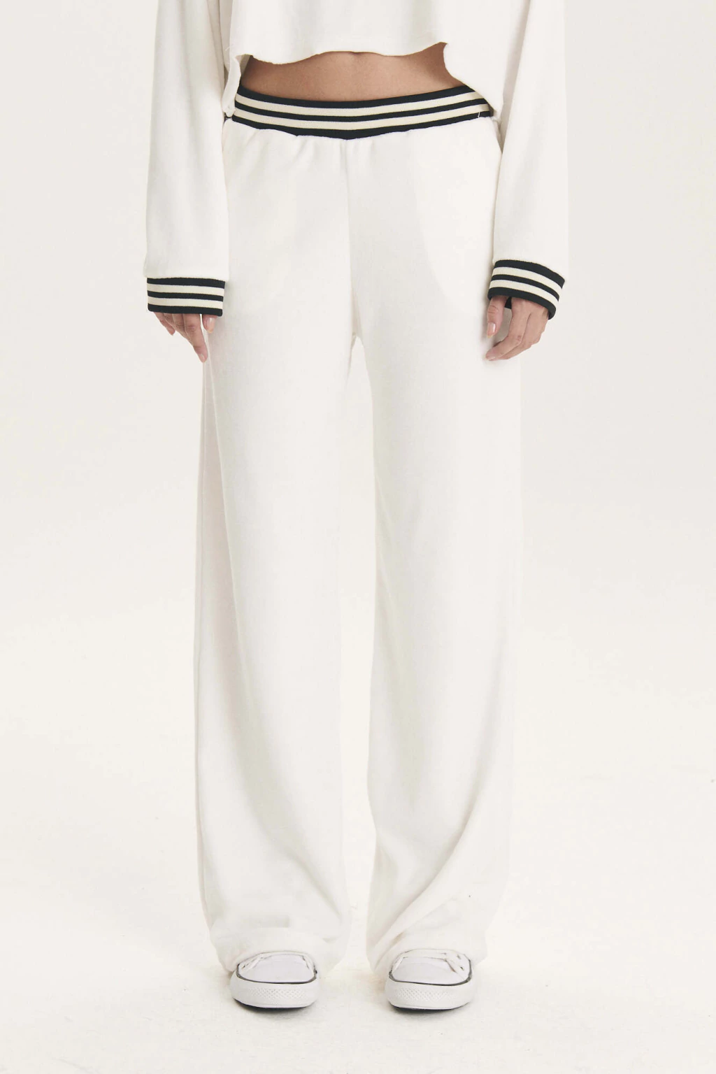JOGGER PLUSH DOTE en internet