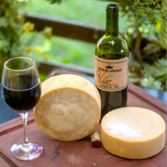 Queijo artesanal 30 dias premiado 900G - comprar online