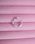 Piercing fake zig zag na internet