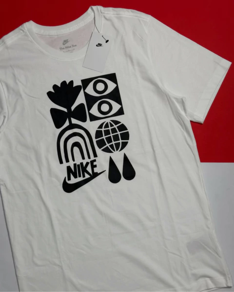 Camiseta Nike Sportswear “Have a Nike Day”