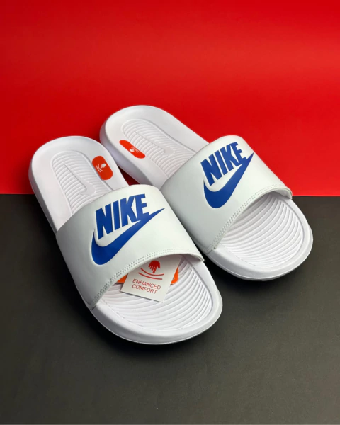 Chinelo Nike Victori One Slide