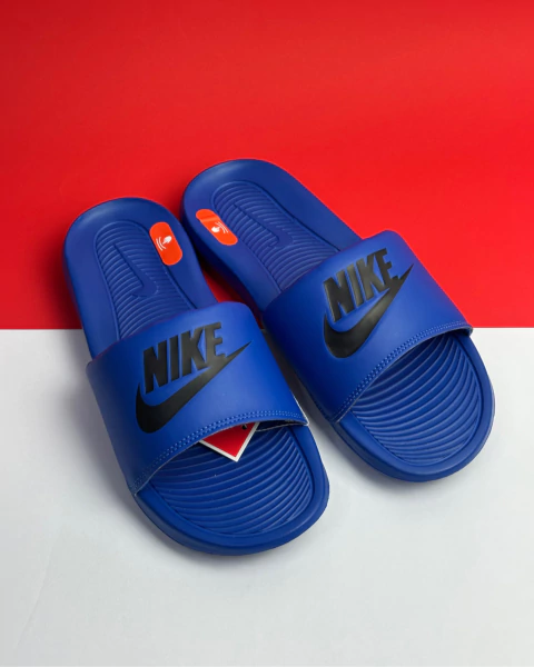 Chinelo Nike Victori One Slide