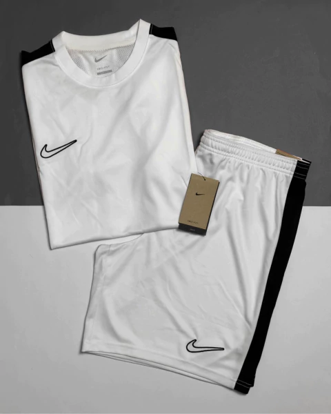 Conjunto Nike Dri-fit Academy 23 - comprar online