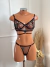Conjunto de Tule Mayara Preto com Verde e Vermelho na internet