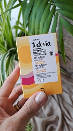 Desodorante roll-on Limón siciliano y Flor de gardenia - comprar online