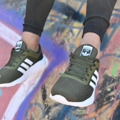 Adidas Falcon Verdes en internet