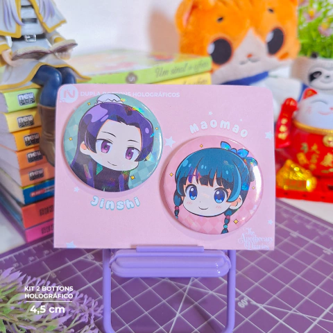 Duplinha Bottons Holográficos Maomao e Jinshi - Diários de uma Apotecária