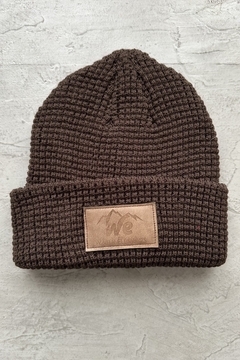 BEANIE MARRÓN