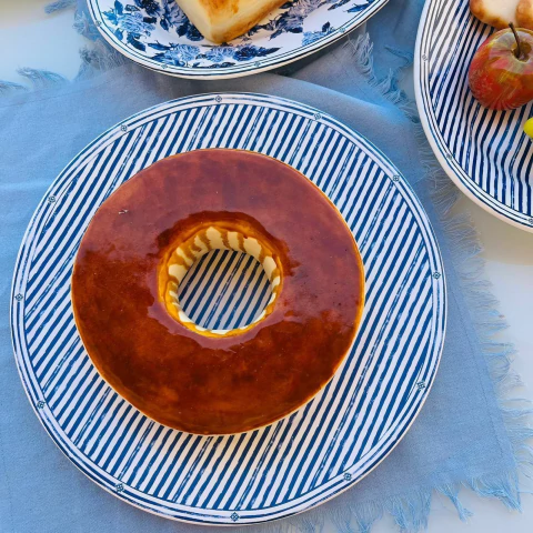 TRAVESSA MEDIA REDONDA ARARA LISTADA AZUL 32CM - comprar online