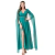 Vestido longo verde com mangas fluidas e fenda lateral, usado por uma modelo com acessórios de cabelo dourados.