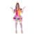 Mulher vestida com fantasia de palhacinha adulta, com vestido colorido e chapéu de palhaço, sorrindo e fazendo gestos com as mãos.