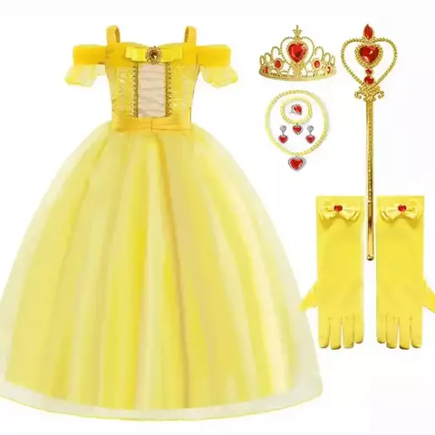Fantasia infantil da Bela e a Fera, incluindo vestido amarelo, tiara, colar, varinha mágica e luvas amarelas.