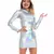 Vestido holográfico prateado de manga longa adequado para festas e fantasias adultas.