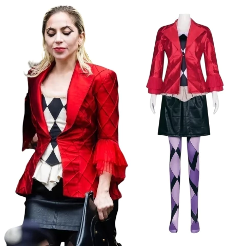 Fantasia Coringa Lady Gaga para adultos, destacando um blazer vermelho, saia preta e meias listradas em roxo e preto.