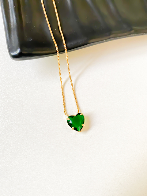 Colar coração verde esmeralda | banhado a ouro 18K