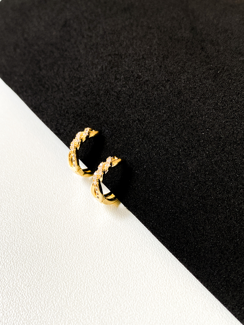 ARGOLA P TRANÇADA COM ZIRCÔNIAS | BANHADO A OURO 18K