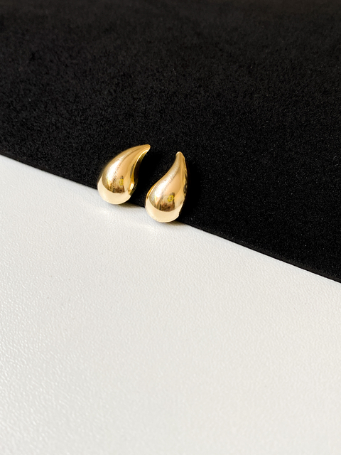 BRINCO GOTA HAILEY | BANHADO A OURO 18K