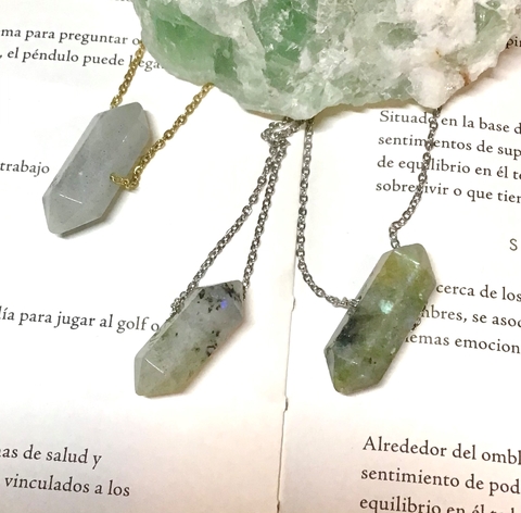 Collar labradorita clara doble punta