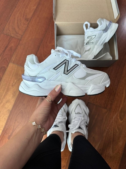 Tênis new balance branco 9060