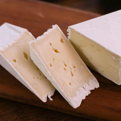 Queijo tipo Brie 200g - Serra das Antas - Soul Produtor