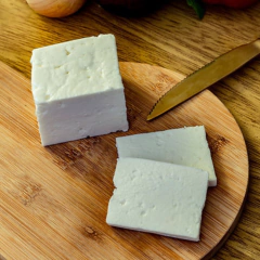 Queijo Grego do Bosque 180g - Capril do Bosque - Soul Produtor