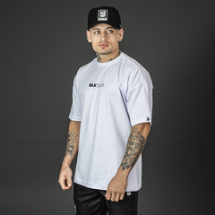 Camiseta Oversized Money na internet
