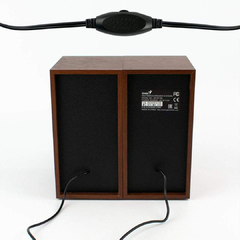 Parlante Genius SP-HF180 madera en internet