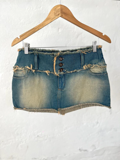 MINI TOP WHITE TIRO BAJO DESGASTADA - comprar online