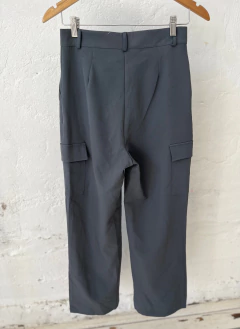 PANTALON GRIS CARGO - Galpón Chic
