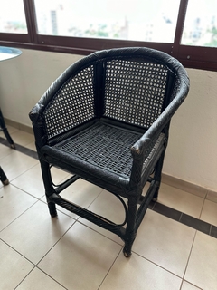 JUEGO DE MESA DE RATTAN CON TAPA DE VIDRIO Y 4 SILLONES DE RATTAN CON ALMOHADONES $ 499.000 - Galpón Chic