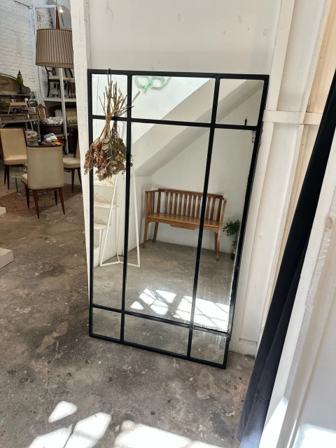 ESPEJO REPARTIDO DE HIERRO $250.000 - comprar online