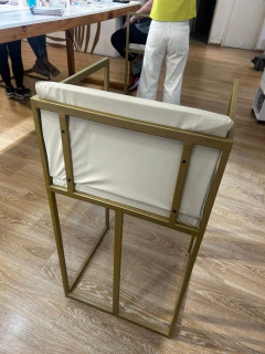 BANQUETA METAL CROMADO 3U $180.000 C/U en internet