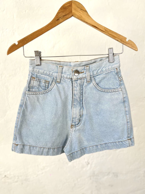 SHORT REBEL CELESTE TIRO ALTO - comprar online