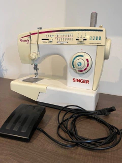 MAQUINA DE COSER SINGER FLORENCIA 67 $150.000 - Galpón Chic