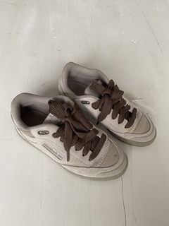 ZAPAS REEBOK GRISES en internet