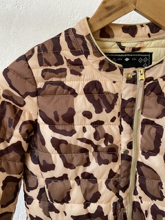 CAMPERA INFLABLE RAPSODIA PRINT en internet