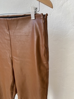 PANTALON ECOCUERO OLD NAVY MARRON en internet