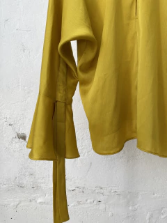 BLUSA GASA GINEBRA COLOR MOSTAZA - Galpón Chic