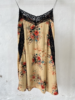 VESTIDO ZARA LENCERO ESTAMPADO CON TIRITAS NEGRAS - comprar online