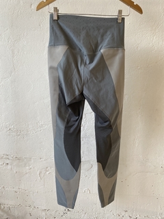 CALZA LARGA NIKE GRIS - tienda online