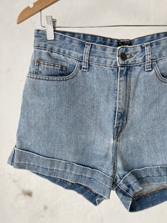 SHORT LEE AZUL en internet