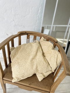 ALMOHADONES BEIGE TEXTURADOS 2U $7.000 C/U - comprar online