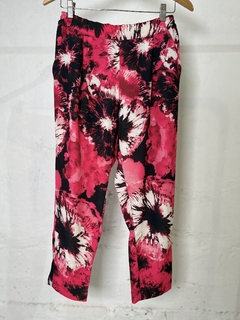 PANTALON KOSIUKO ESTAMPADO FUCSIA Y NEGRO - comprar online