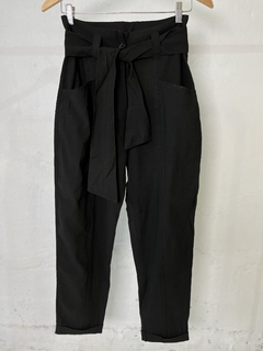 PANTALON TAICCA NEGRO BOLSILLOS RECTO Y LAZO - comprar online
