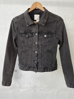 CAMPERA PULLAND BEAR NEGRA DE JEAN - comprar online