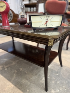 MESA RATONA CON VIDRIO $150.000 en internet