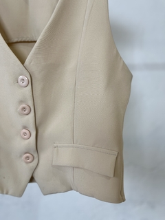 CHALECO BEIGE - comprar online